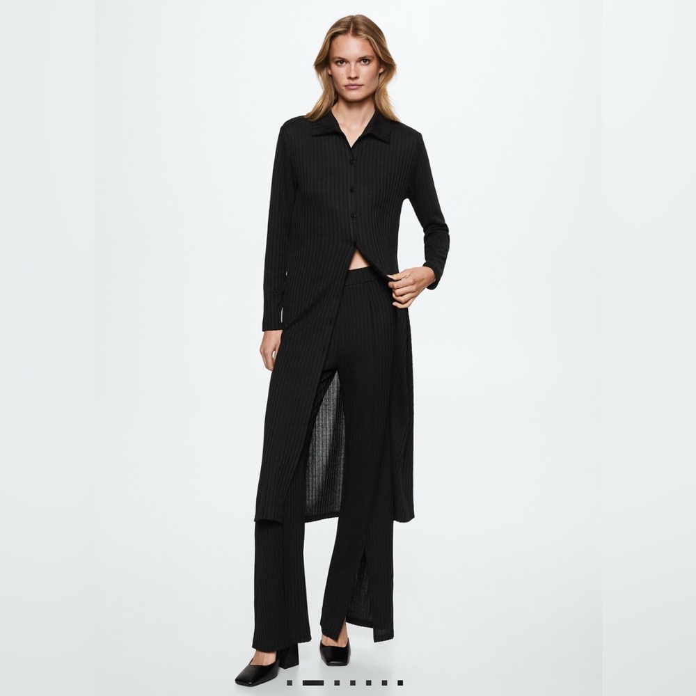 🎉Host Pick🎉 Mango duster length ribbed sweater